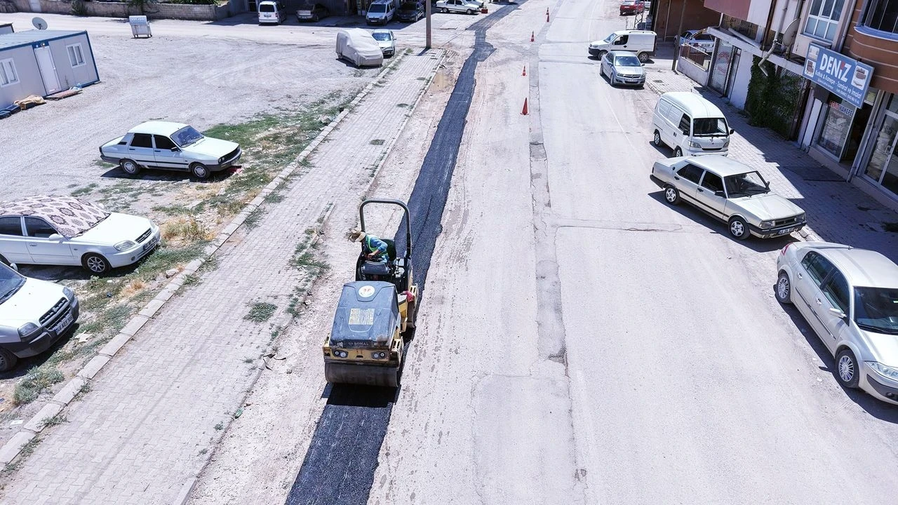 Elbistan'da Altyapı Çalışmaları Tamamlandı, Yollar Yeniden Yapılıyor