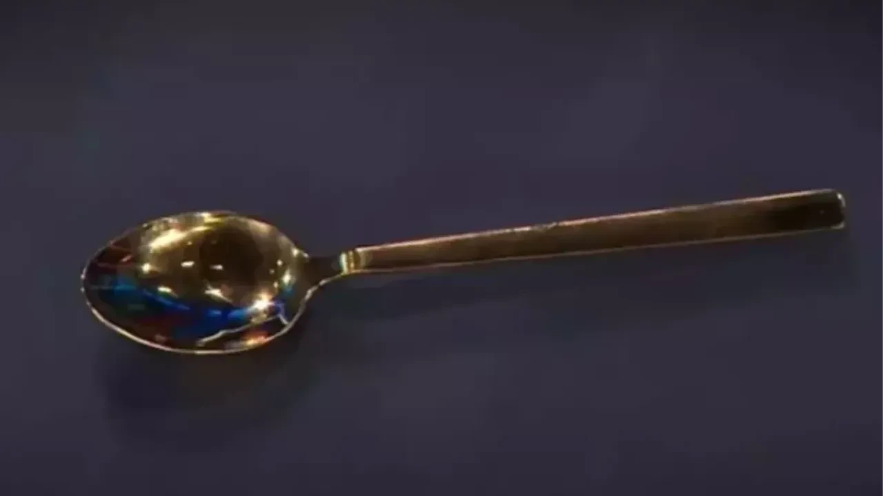 Somer Şef’in kaşık fırlatması sosyal medyada tartışma yarattı: "Kaşık kime atıldı?" soruları yöneltiyor!