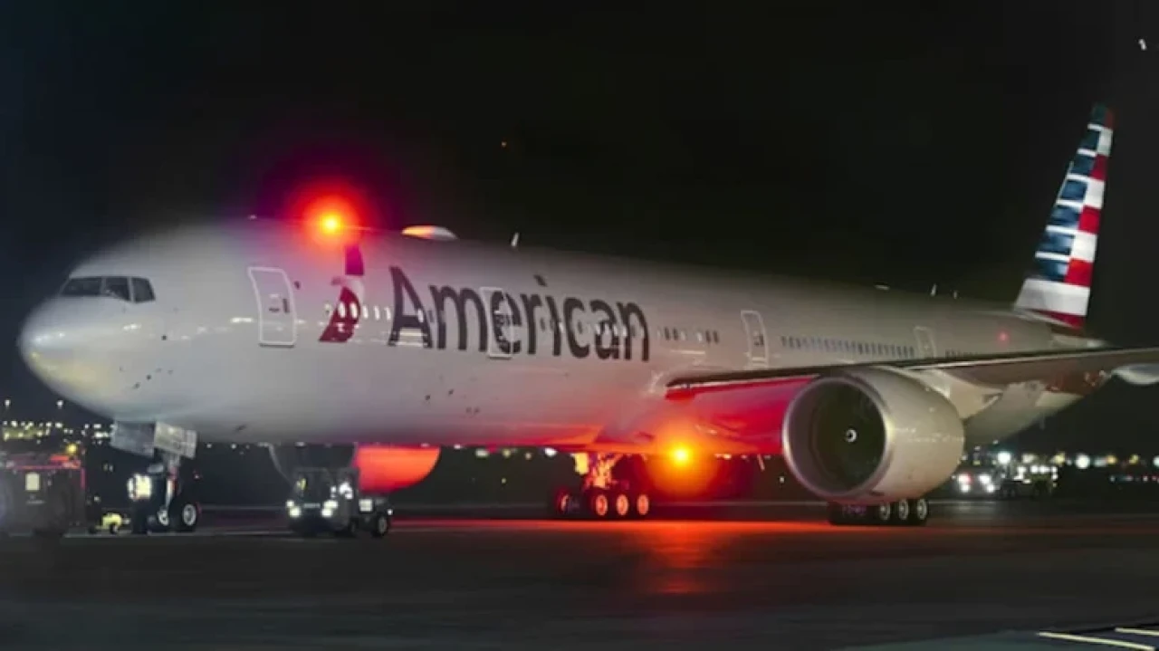 "RIP Mesajı Uçağı Geri Döndürdü: Yanlış Anlama Panik Yarattı"