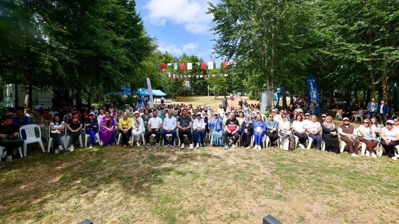 Kocaeli'de kadınlar doğada dijital detoksa girdi, huzur ve sağlıklı yaşam üzerine ilham verici etkinlik düzenlendi
