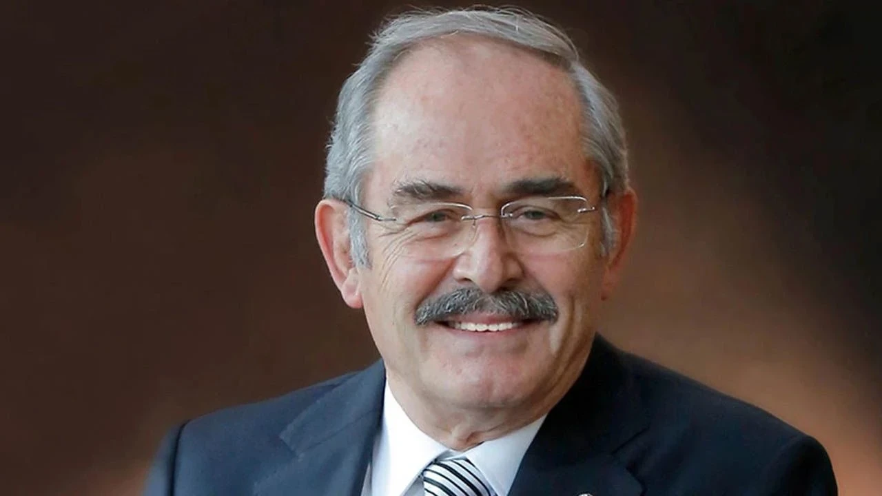 Yılmaz Büyükerşen: Eğitimden Belediyeciliğe, Eskişehir'in Dönüşüm Mimarı