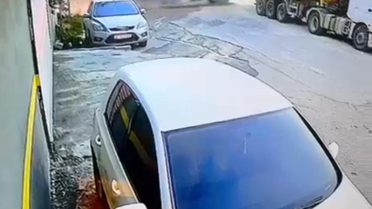 Hatay'da Kamyonun Restorana Uçmasıyla Facianın Eşiğinden Dönüldü