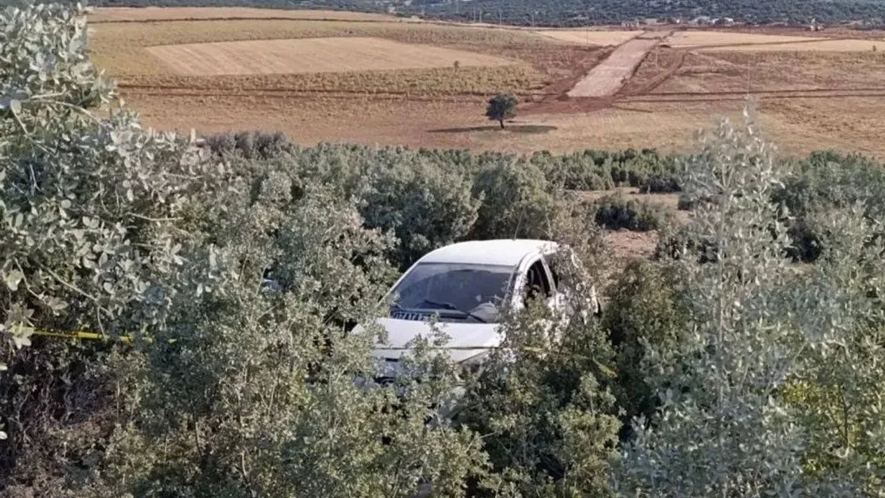 Korkuteli'nde Kaza: Otomobil Şarampole Yuvarlandı, Sürücü Hayatını Kaybetti