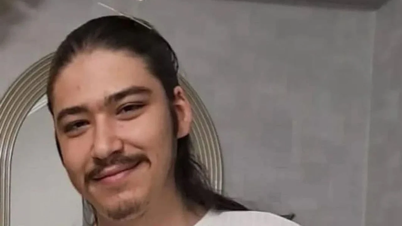 Orman yangınında şehit olan genç gönüllü Alperen Özcan, Türkiye'yi yasa boğdu