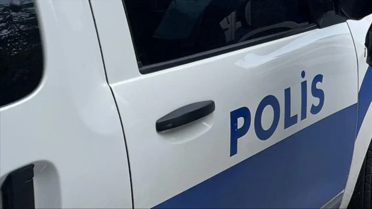 FETÖ operasyonunda 10 zanlıdan 7'si tutuklandı, silah ve dijital materyal ele geçirildi