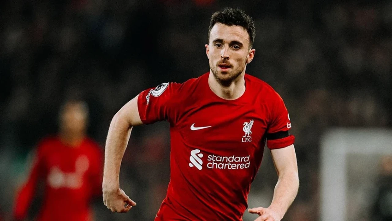 Jota ve kardeşi trafik kazasında hayatını kaybetti, futbol dünyası yasa boğuldu