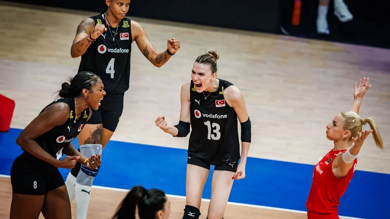 Filenin Sultanları İtalya Karşısında Nefes Kesen Maçta Mağlup Oldu: Gözler Sırbistan Maçında!