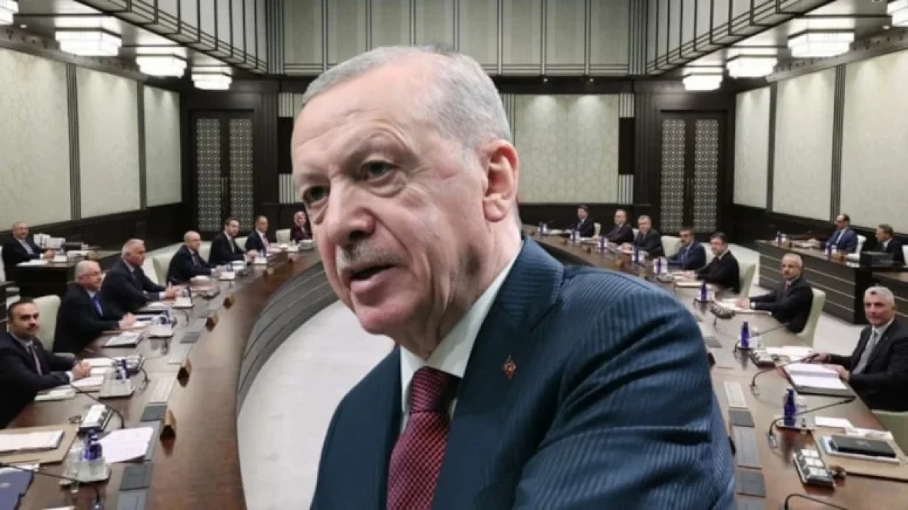 AKP'de kabine revizyonu için kritik haftaya girildi, hareketlilik kulislerde konuşuluyor