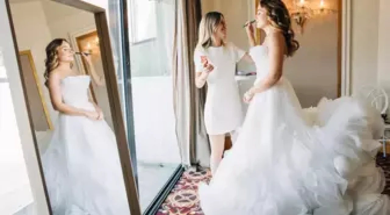 Bürsa Zararsız'dan doğal makyaj sanatında yenilikçi yaklaşımlar ve kişiye özel tasarımlar