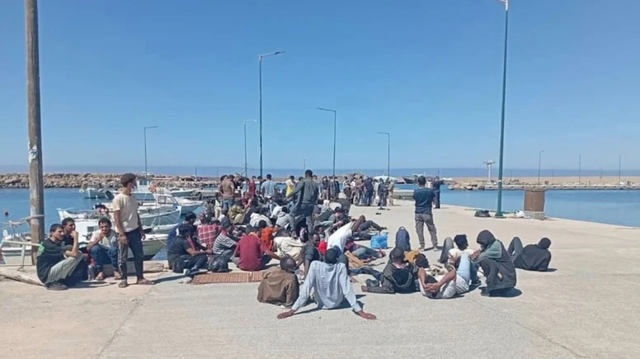 Yunan aşırı sağcı vekilin göçmenler için sürgün adalarını önerisi tartışma yarattı