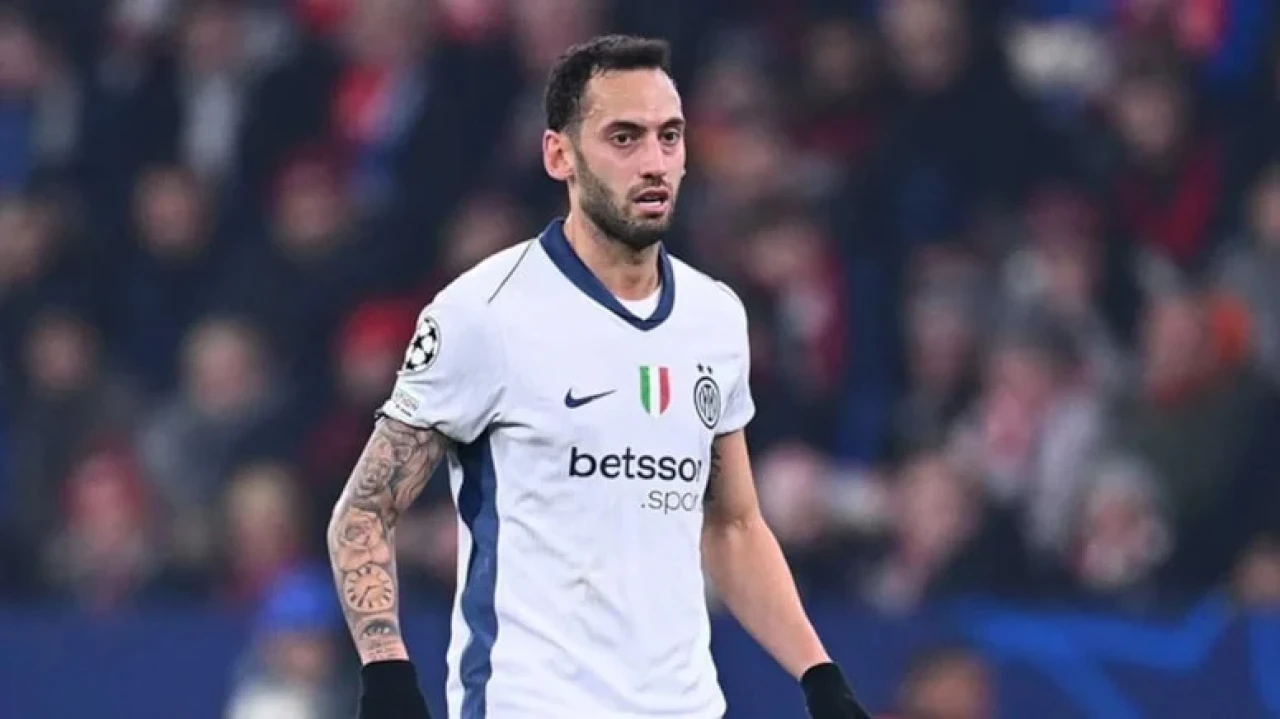 Galatasaray, Hakan Çalhanoğlu transferi için Al Hilal'e karşı mücadele veriyor