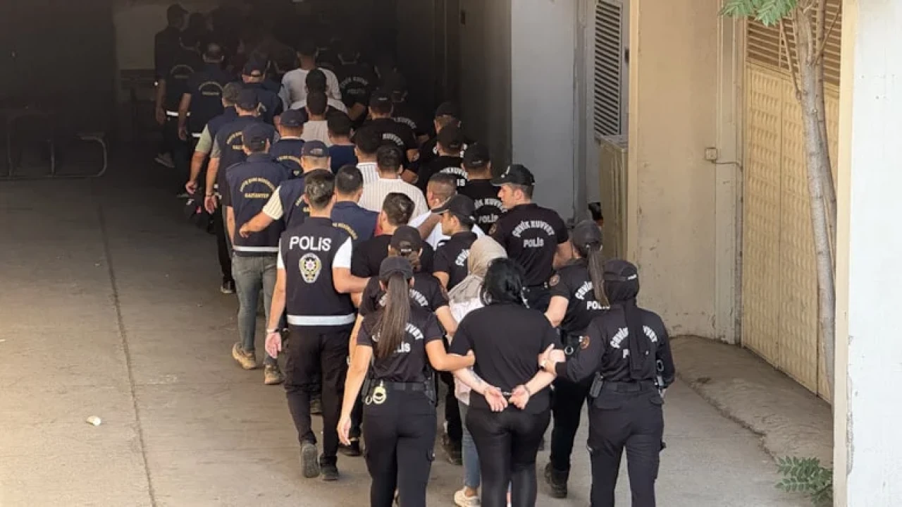 Gaziantep'te Kurşunlama Olaylarına 21 Şüpheli Operasyon! 15 Gözaltı, Silahlar Ele Geçirildi