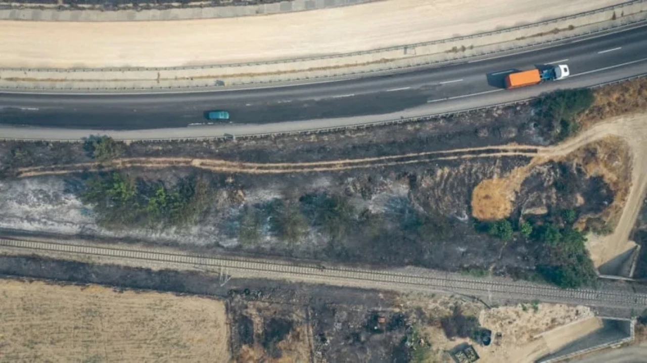 Bursa'da orman yangını dumanı korkutuyor: Belediyeden uyarı ve kül yağışı!