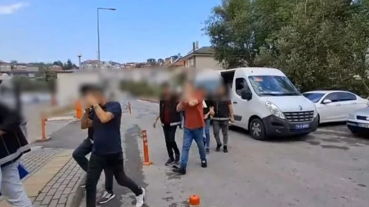 Bartın'da uyuşturucu operasyonu: 10 gözaltı, 8 tutuklama!