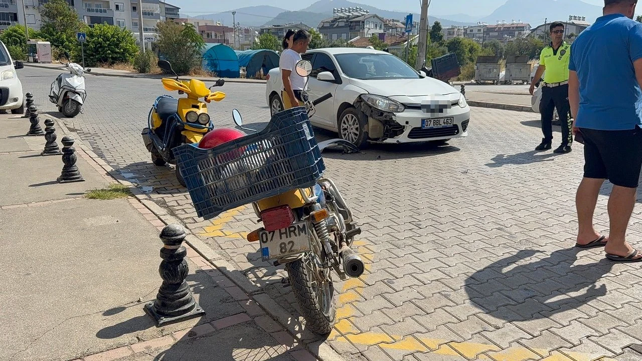 Gazipaşa'da Trafik Kazası: Motosiklet Sürücüsü Yaralandı