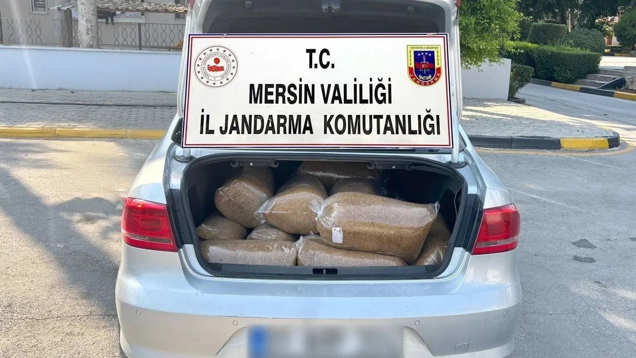 Tarsus'ta Jandarma Operasyonunda 100 Kilo Kaçak Tütün Ele Geçirildi