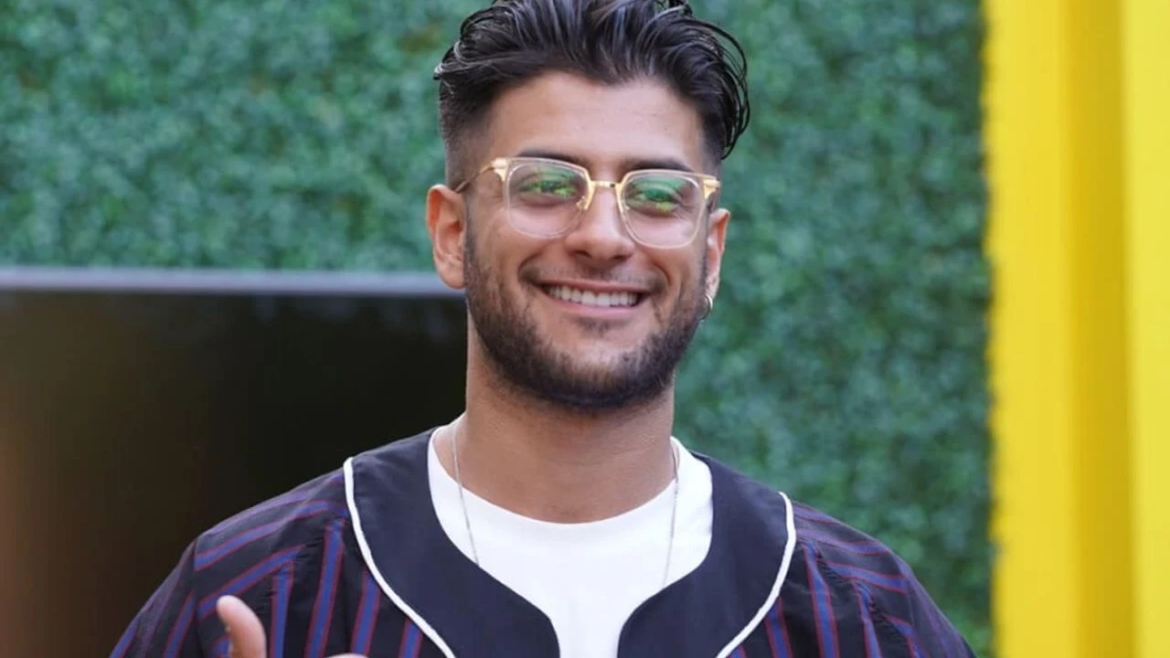 Reynmen sahnede para fırlatan izleyiciye öfke kustu, aile krizinin izleri ortaya çıktı!