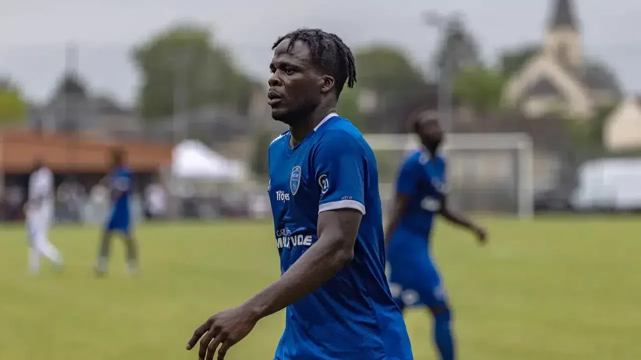 Göztepe, Junior Olaitan ile orta sahayı güçlendirdi!