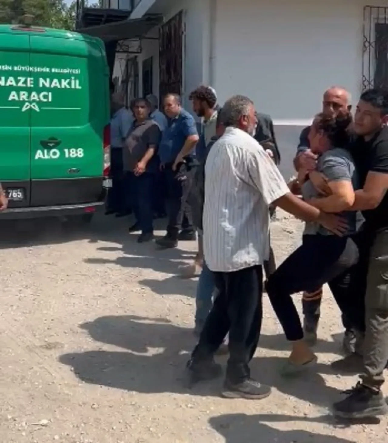 Mersin'de Ev Yangınında 2 Çocuk Annesi Kadın Hayatını Kaybetti