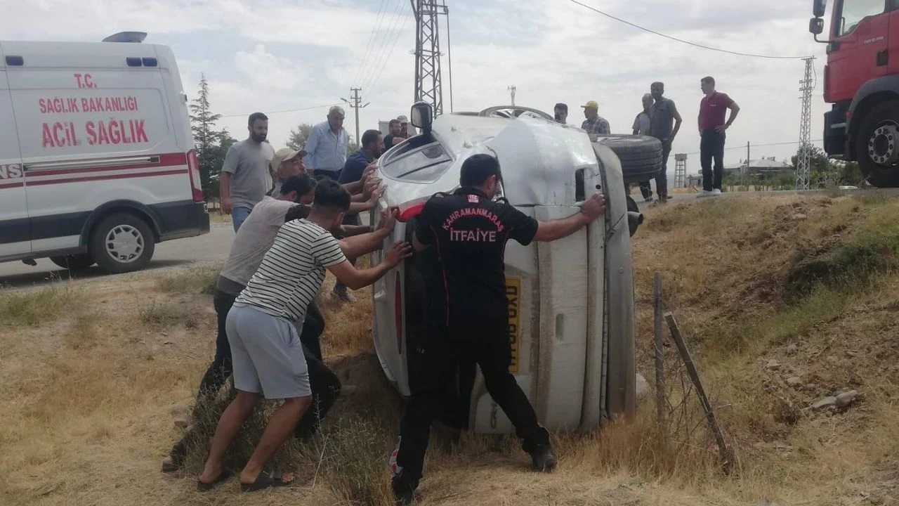 Elbistan'da trafik kazası: Cip kamyona çarptı, 2 yaralı hastaneye kaldırıldı