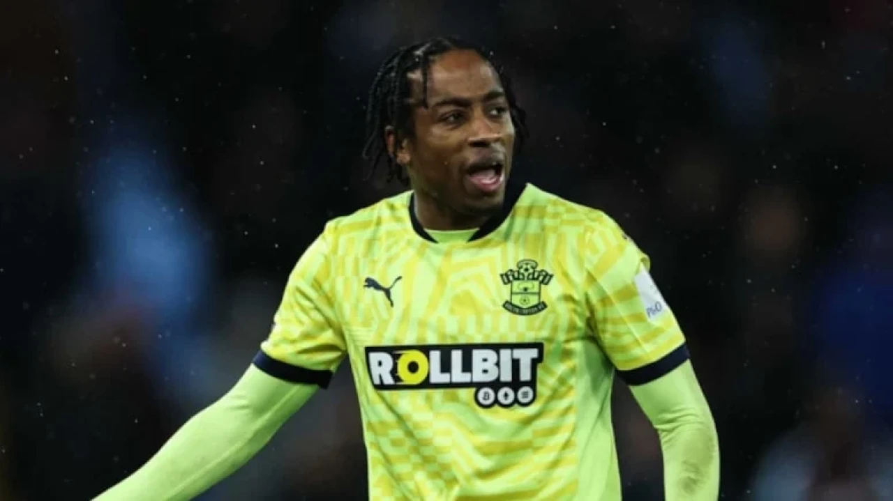 Beşiktaş, Kyle Walker-Peters ile transfer için anlaştı, yarın İstanbul'a geliyor