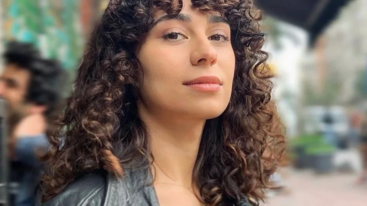 Tuğba Yılmaz ve Alperen Sazlı nişanlandı, sosyal medyada kutlama mesajları yağdı