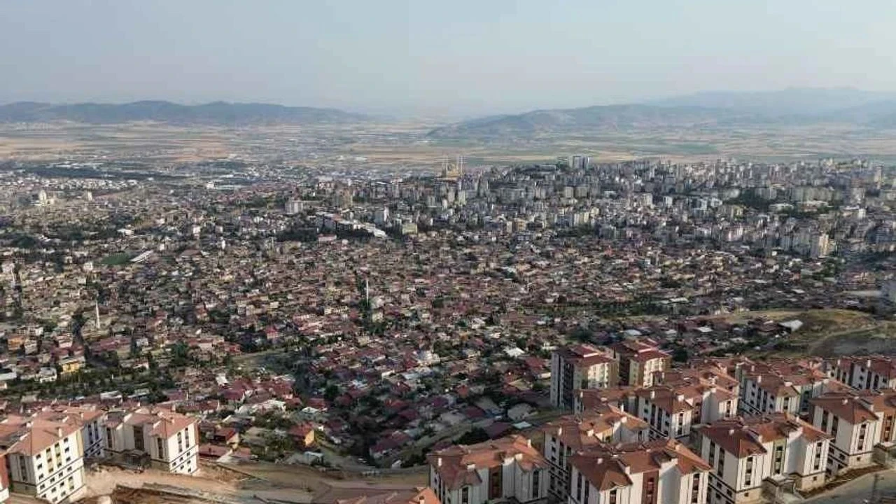 Kahramanmaraş, 2024'te göçte cazibe merkezi oldu, aile bağları ve eğitim etkili!