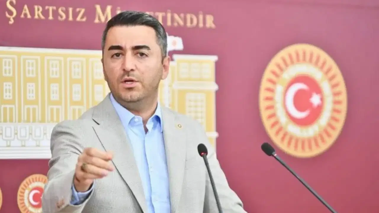 CHP'ye katılan eski DEVA milletvekili Cem Avşar: Kimdir, nerelidir?