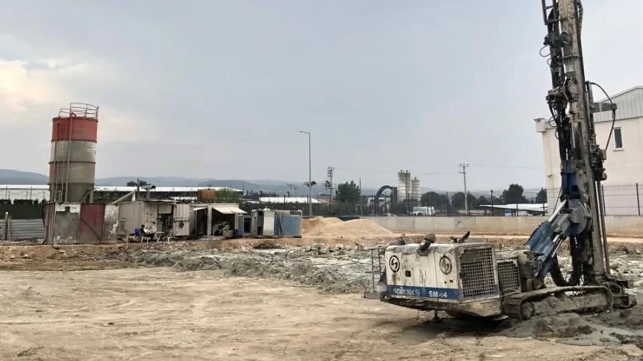 Bursa'da sağlam yapılar için doğru zemin iyileştirme şartı uyarısı yapıldı