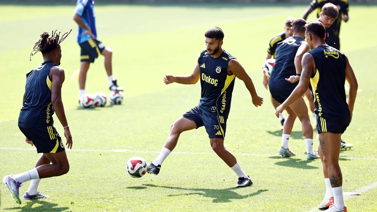 Fenerbahçe, Mourinho yönetiminde sezon hazırlıklarına hız kesmeden devam ediyor