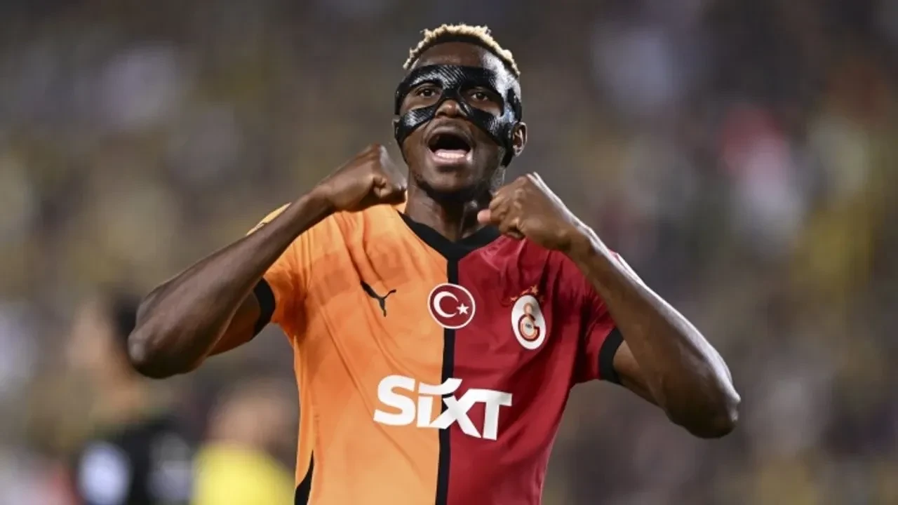 Osimhen transferinde yeni gelişmeler: Galatasaray yeniden masaya oturuyor