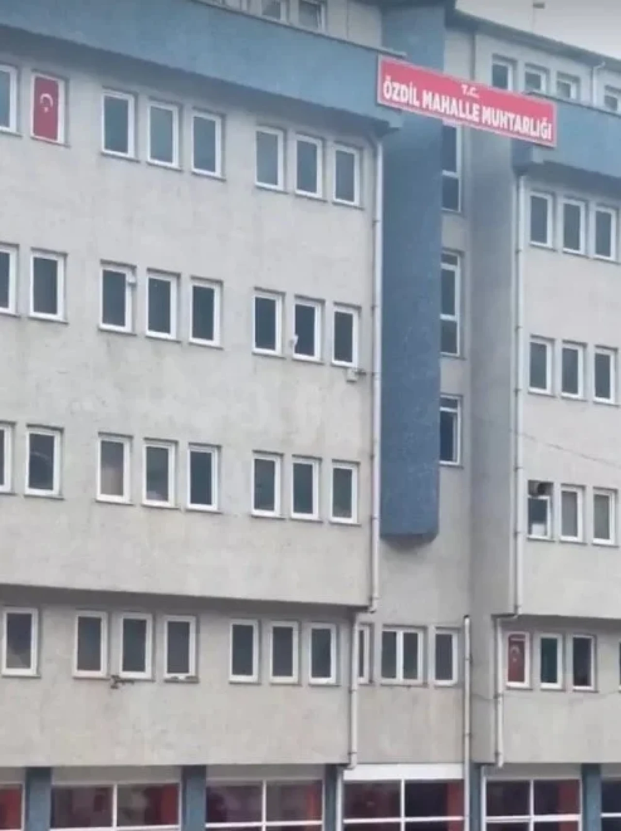 Yomra'daki Muhtarlık Binası, Birçok Belediyeden Daha Büyük!
