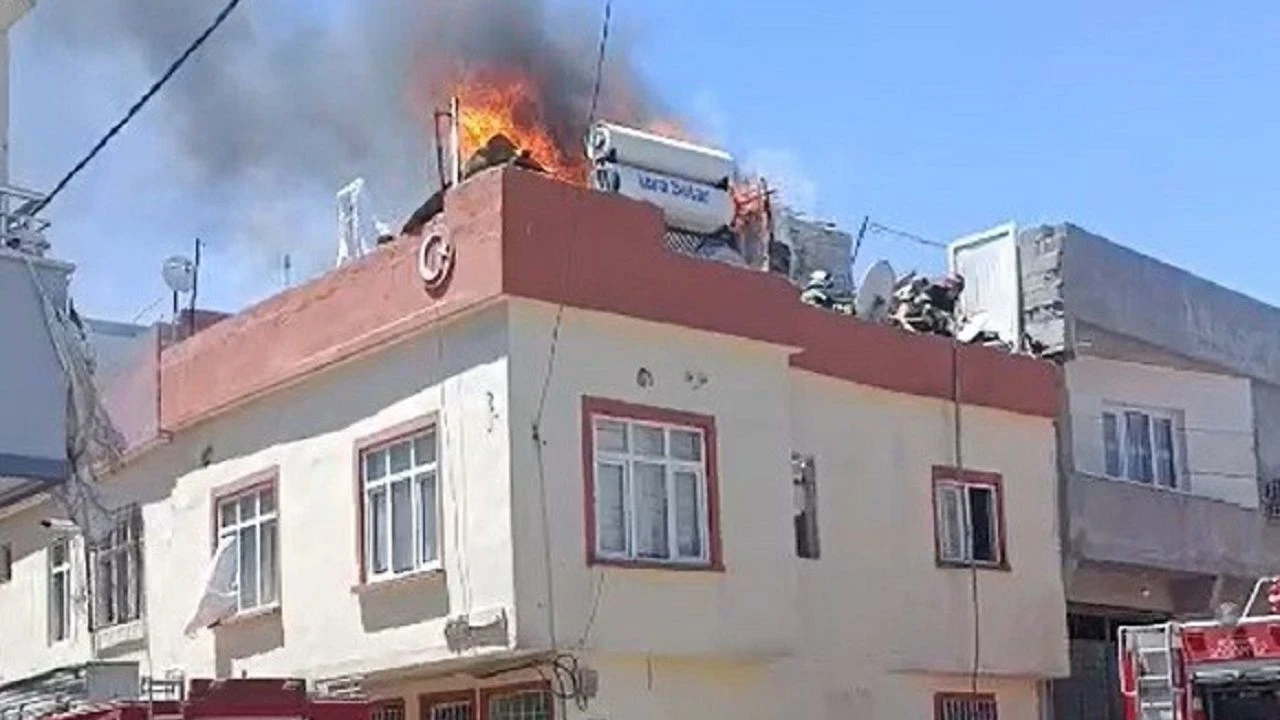 Nizip'te Odunluk Yangını: Hızlı Müdahale Felaketi Önledi