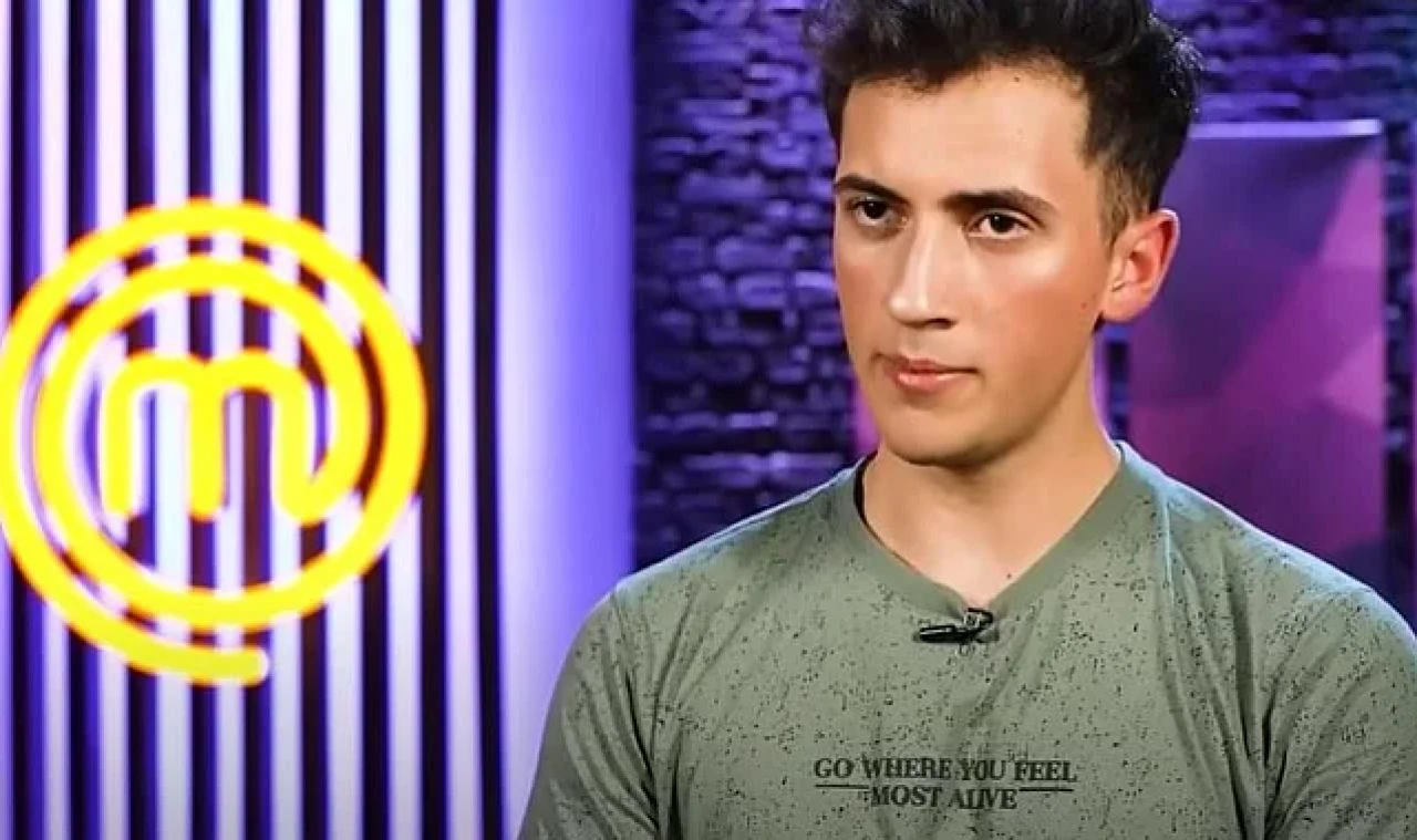 MasterChef Türkiye 2025: Tunahan Yaykındağ jüriyi etkiledi, aşçılık kariyeri merak ediliyor!