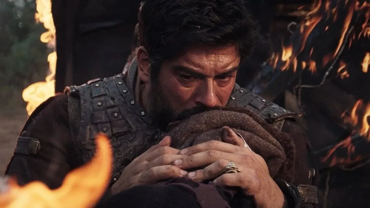 Burak Özçivit'in Kuruluş Osman Veda Mesajı ve Ücret Krizi Tartışmalara Yol Açtı