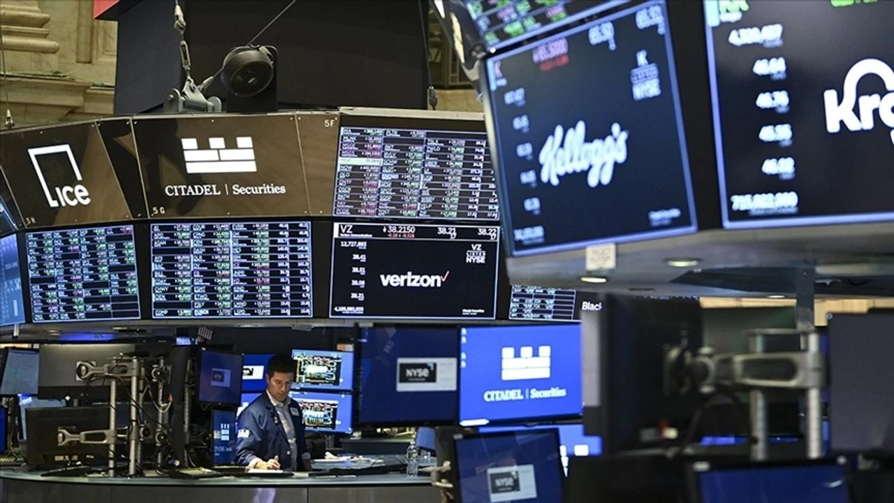 Trump, Kanada ürünlerine gümrük vergisi getirirken, Fed'den faiz indirimi sinyalleri gündemde