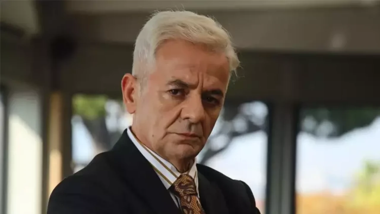 Zafer Algöz: Tiyatrodan sinemaya giden başarı hikayesi ve ödüllü kariyeri