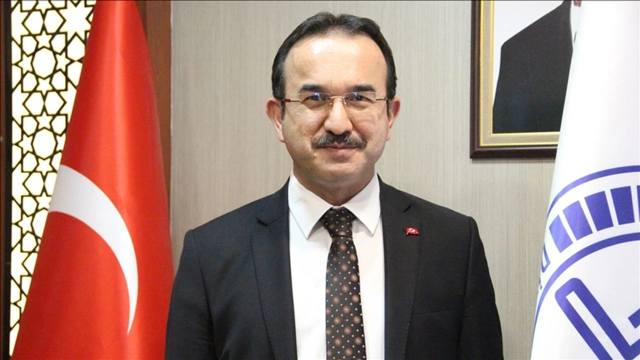 Nazif Fethi Yalçınkaya Mersin İl Müftüsü olarak atandı, Antalya'daki görevine veda etti.