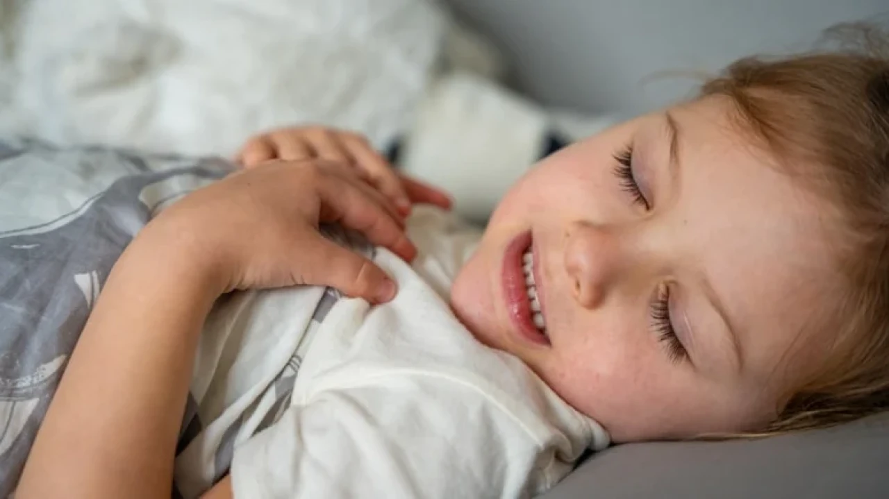 Diş sıkma çocukların sağlığını tehdit ediyor: Erken müdahale hayati önem taşıyor