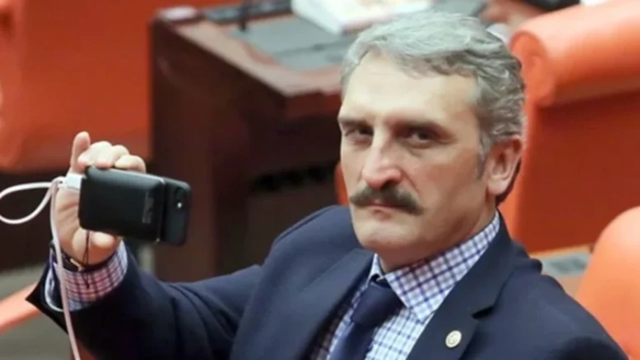 Eski AKP'li Çamlı'nın Cumhuriyet'i 'darbe' olarak nitelemesi büyük tepki topladı