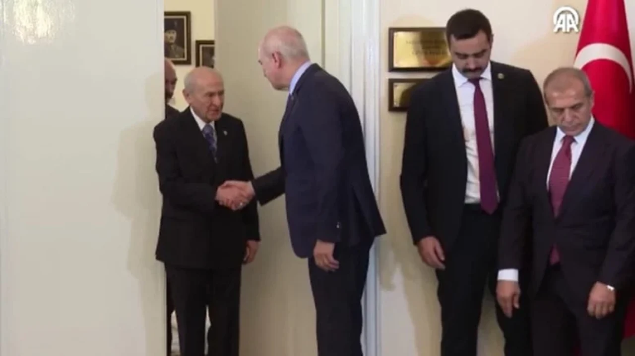 Bahçeli'den Meclis'te Gizli Görüşme: 30 Dakikalık Toplantı Yapıldı