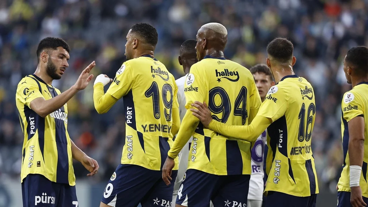 Fenerbahçe, Rashford'un Transferi için Resmi Görüşmelere Başlıyor