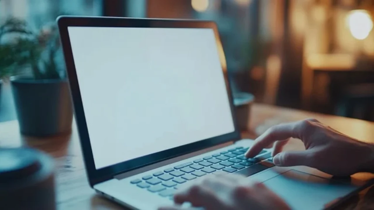 OnlyFans Çin'de yeniden yasaklandı, hükümetten sert eleştiriler geldi