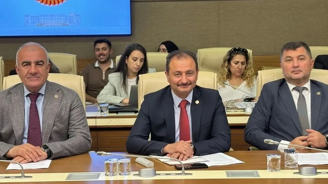 Tarımda doğal afetlere karşı önlemler alınıyor: Çiftçi emeği korunacak!