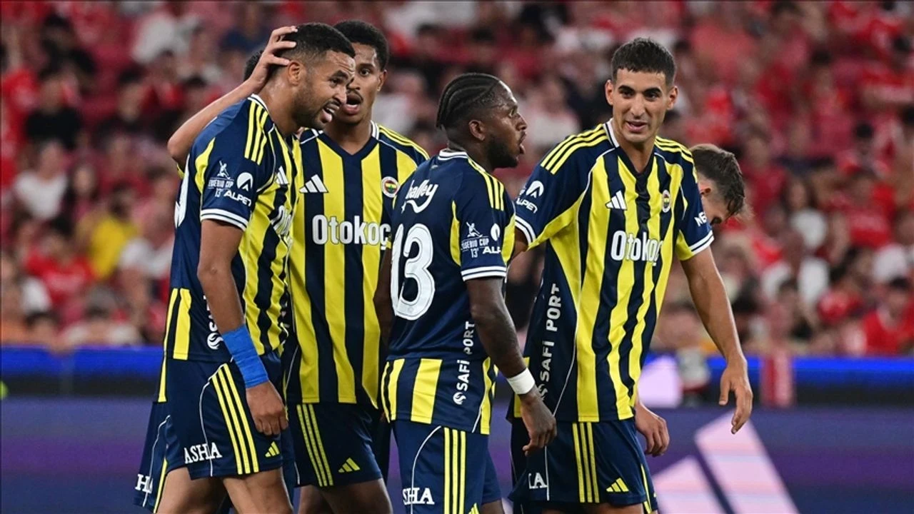 Fenerbahçe, Lazio ile Son Hazırlık Maçında Taraftarını Şifresiz Yayınla Buluşturuyor