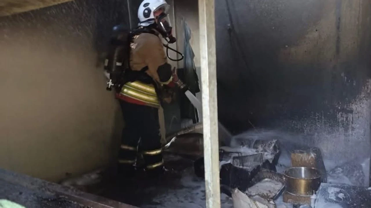 Yangın Tehlikesi Avsuyu Mahallesi'nde Vatandaşların Dikkatiyle Önlenerek Kontrol Altına Alındı