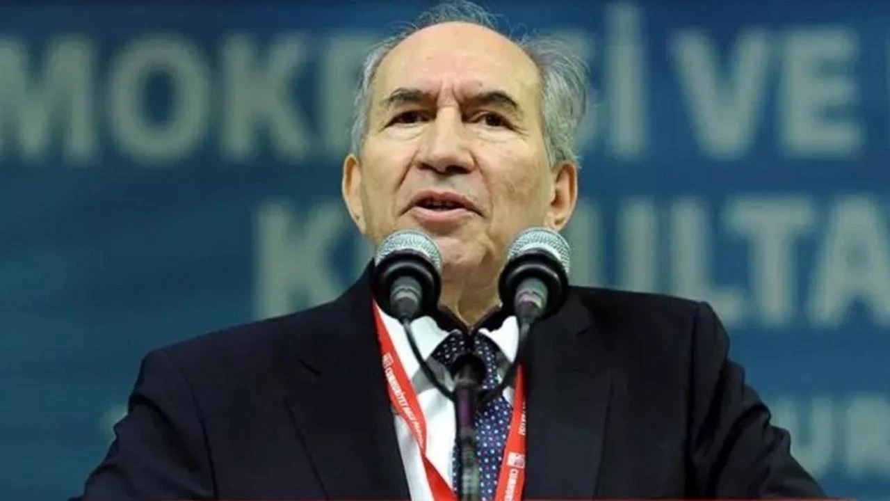 Altan Öymen sağlık sorunları nedeniyle hastaneye kaldırıldı, durumu merakla takip ediliyor