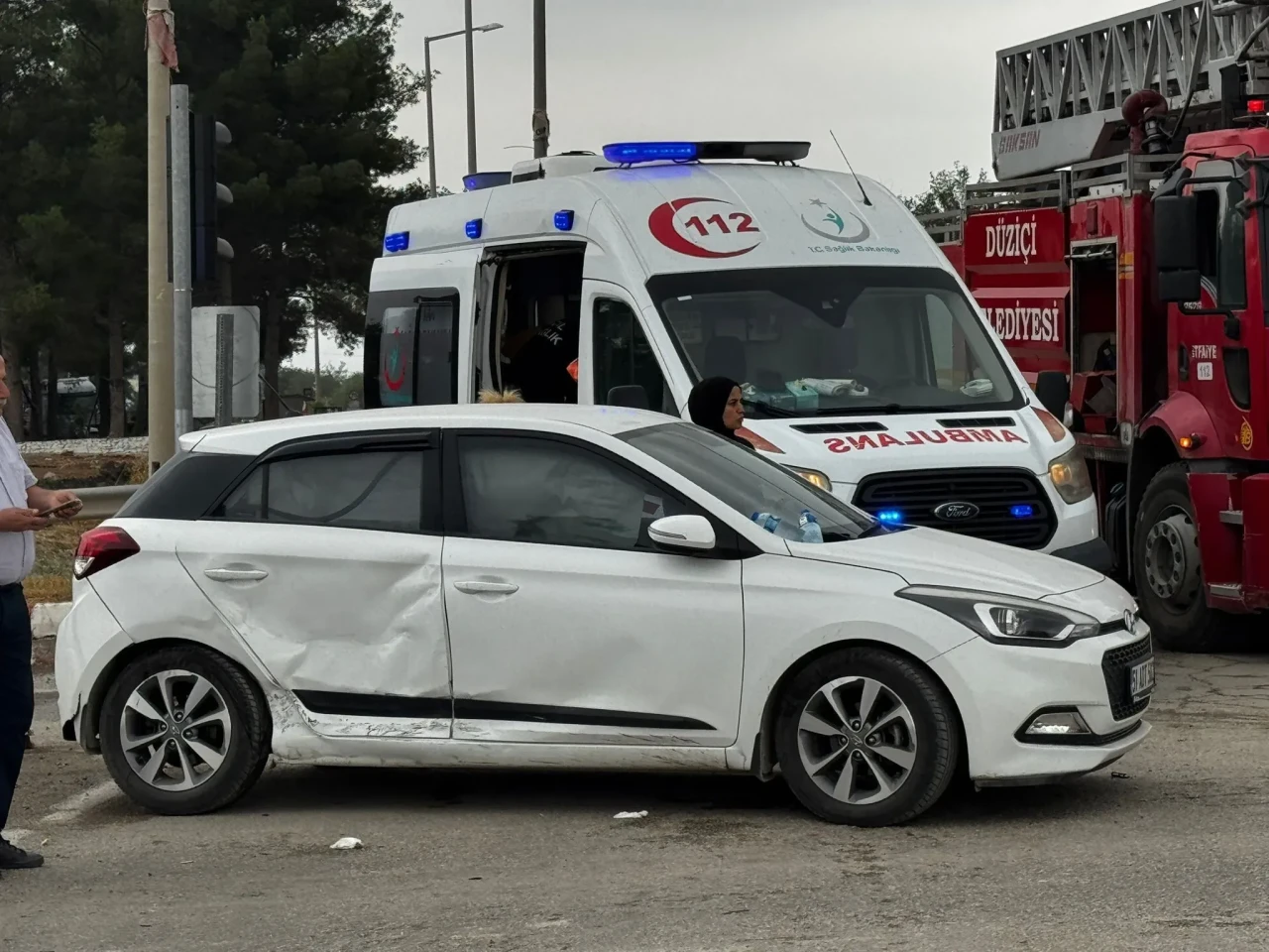 Düziçi'nde İki Otomobil Çarpıştı: İki Yaralı, Trafik Akışı Normale Döndü