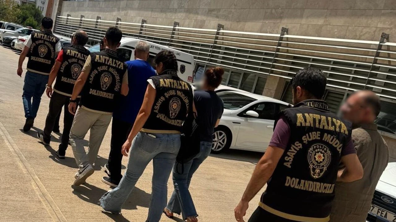 Antalya'da Asayiş Operasyonları: 224 Şüpheli Tutuklandı, 1901 Gözaltı!
