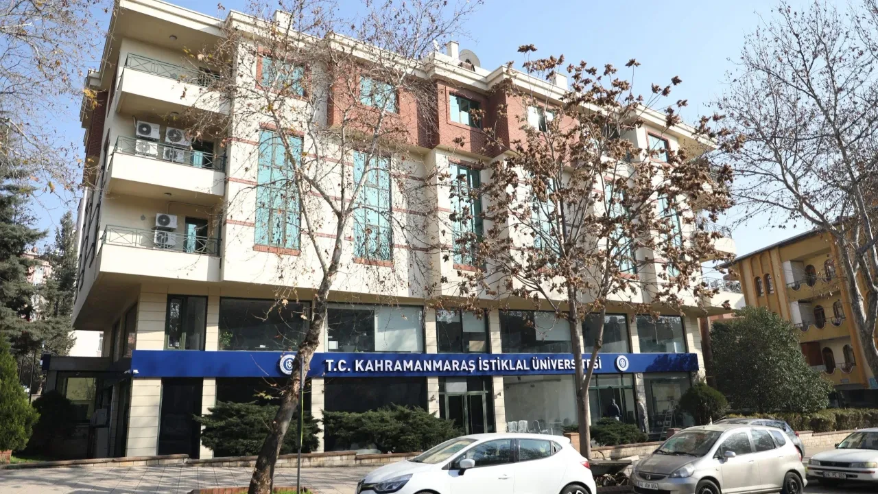 TÜMA 2025: Kadir Has Üniversitesi Memnuniyette Zirveye Oynuyor, Kahramanmaraş Üniversiteleri Düşük Sıralarda
